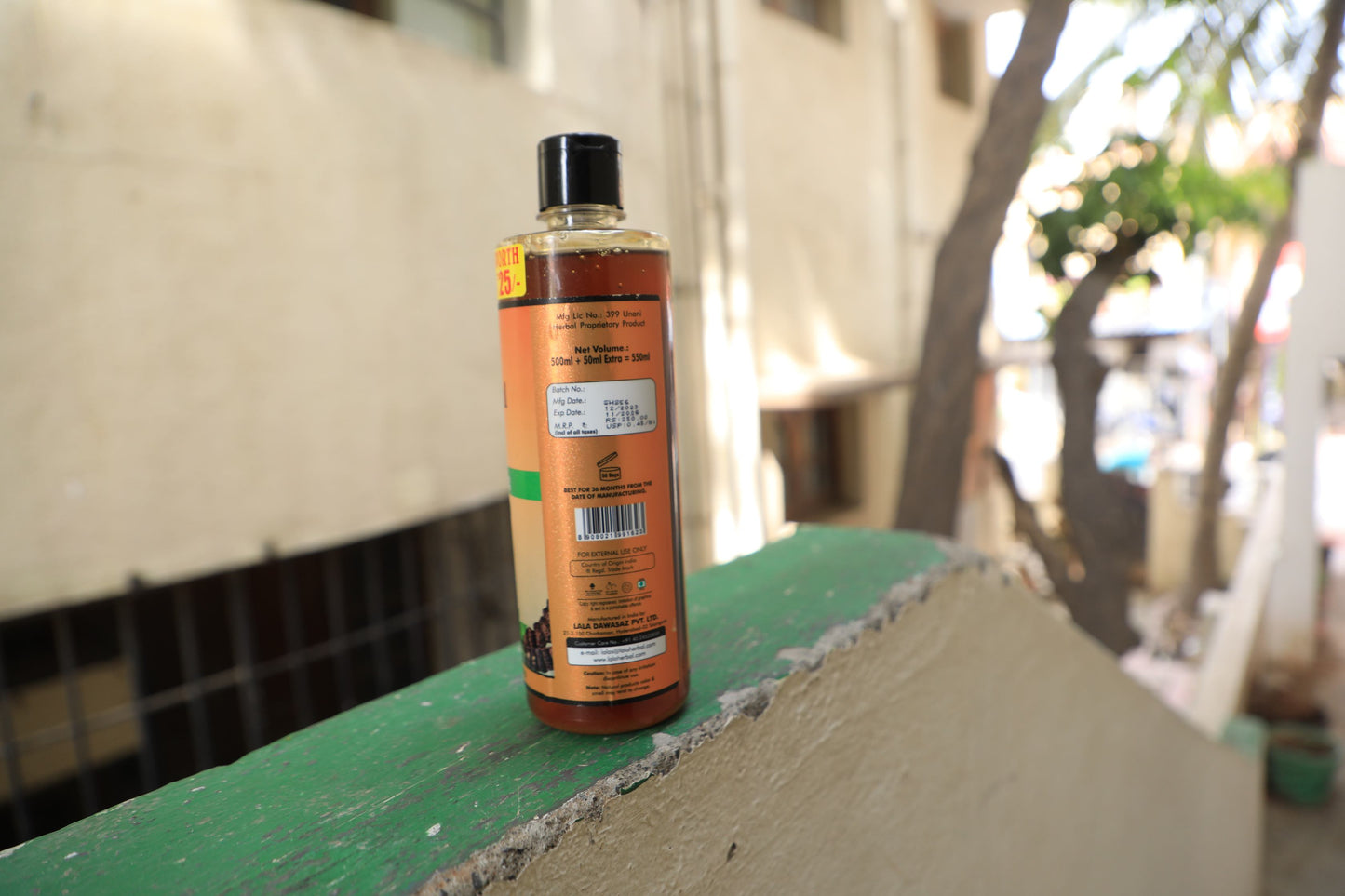 Lala's Shikakai Henna Shampoo (550ml)